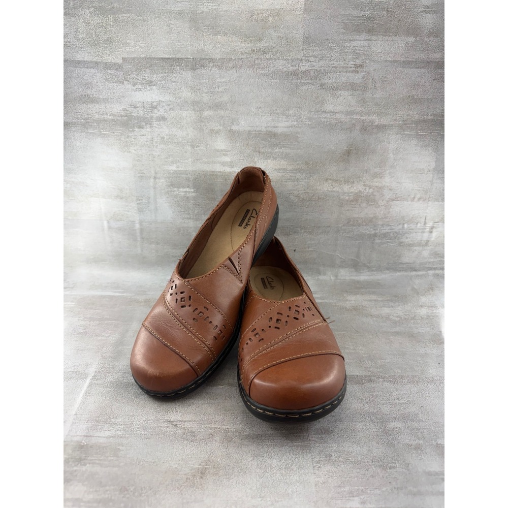 Clarks Collection Tan Brown Leather Laser Cut Loafers Women Sz 8.5M